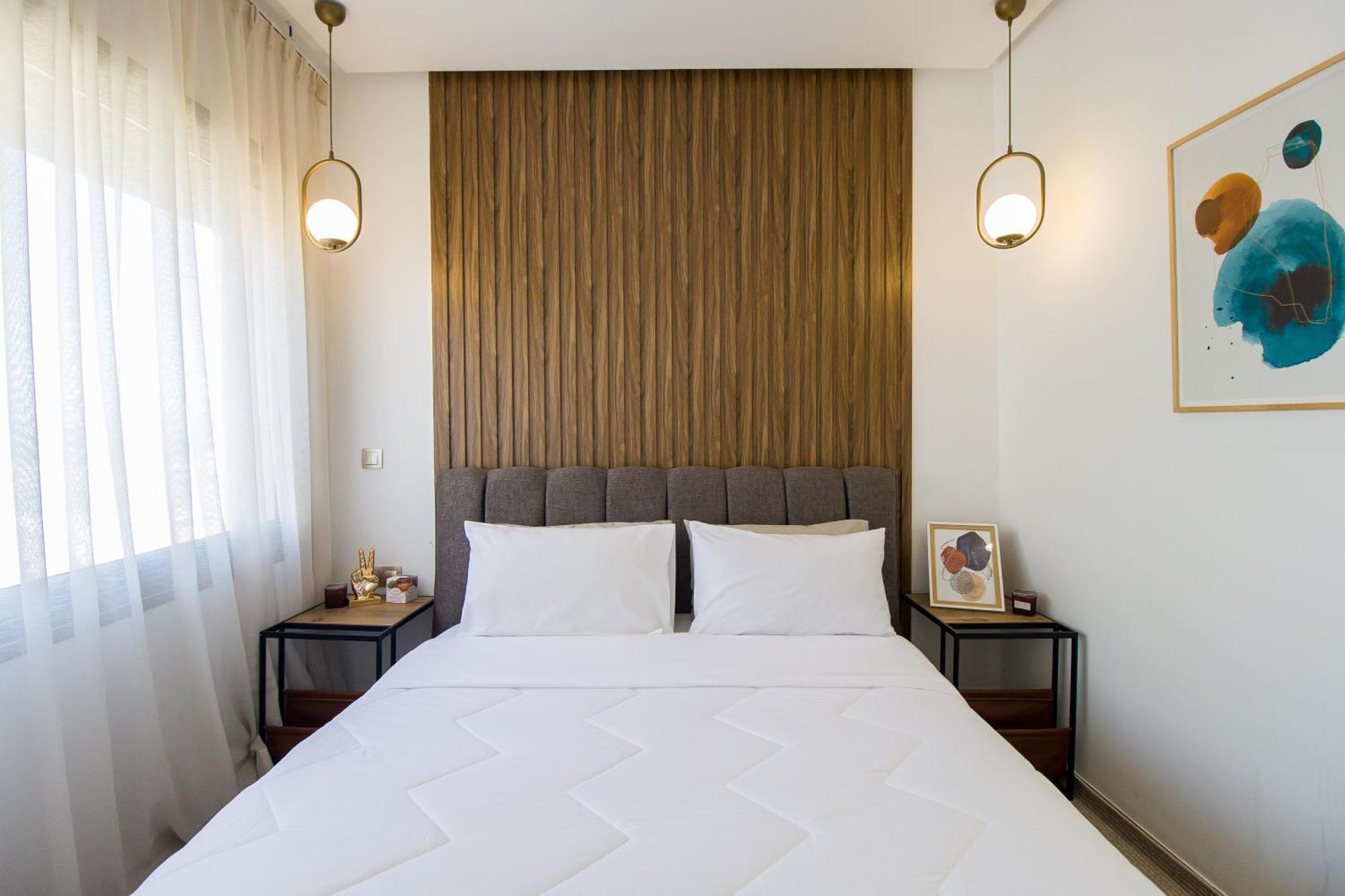 Apartment Luxury Marina Retreat, Walk To The Tangier